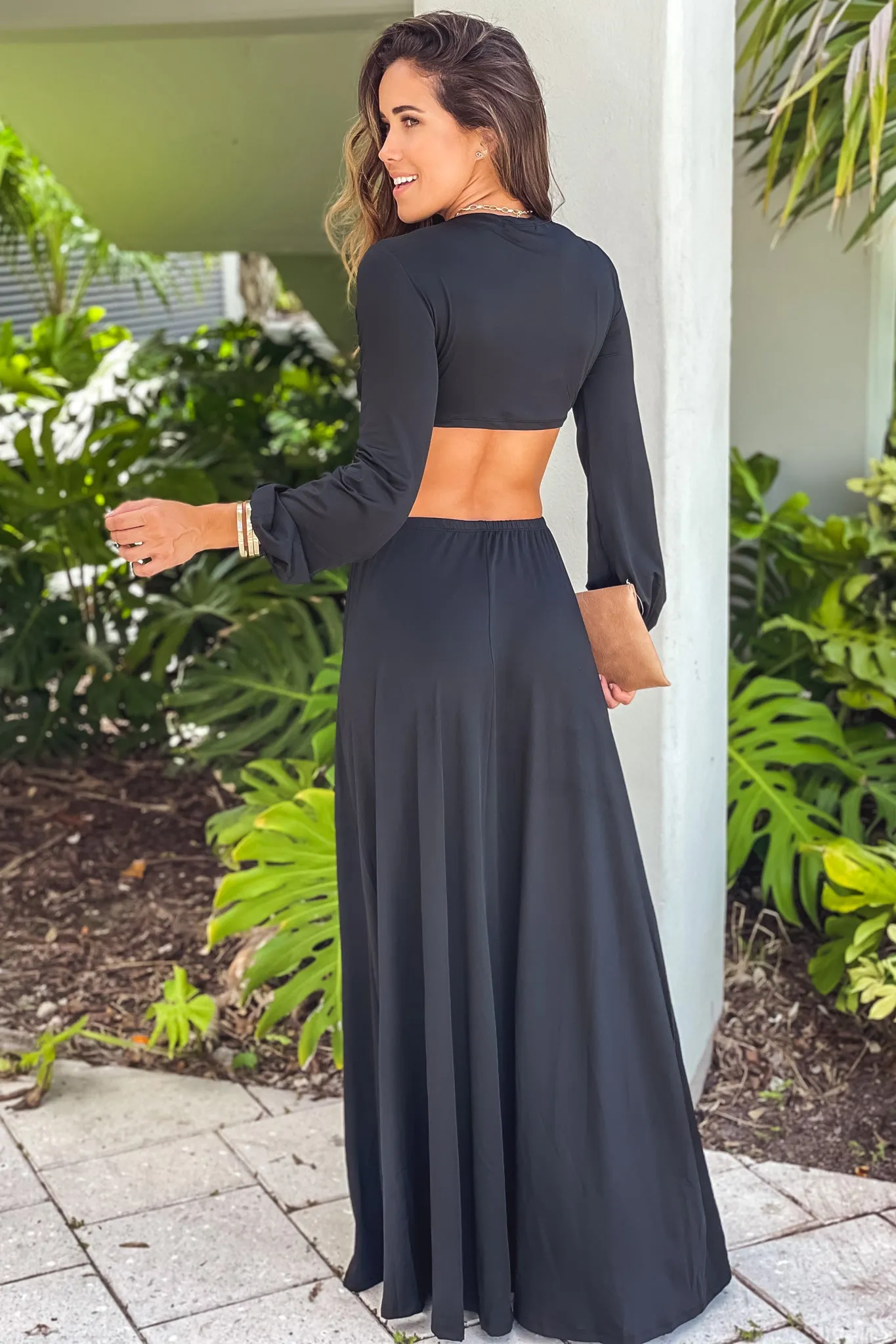 Black V-Neck Maxi Dress With Long Sleeves