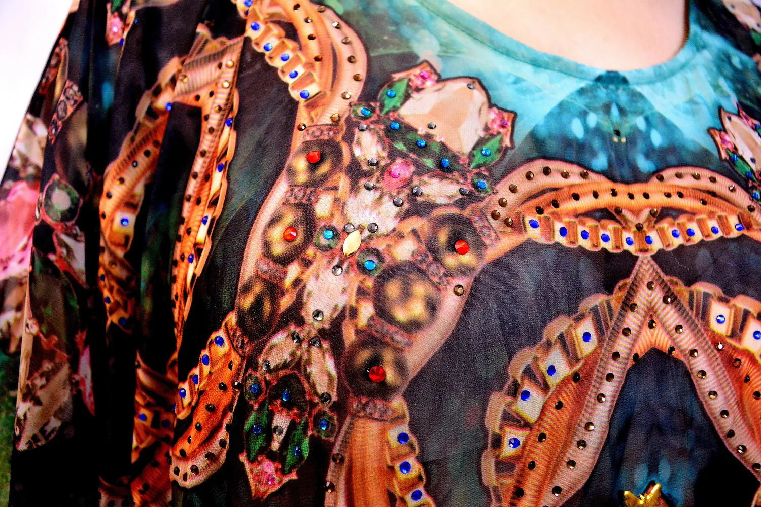 CRYSTALLIUS Green Crystalized Devarshy Long Embellished Kaftan - 1097B