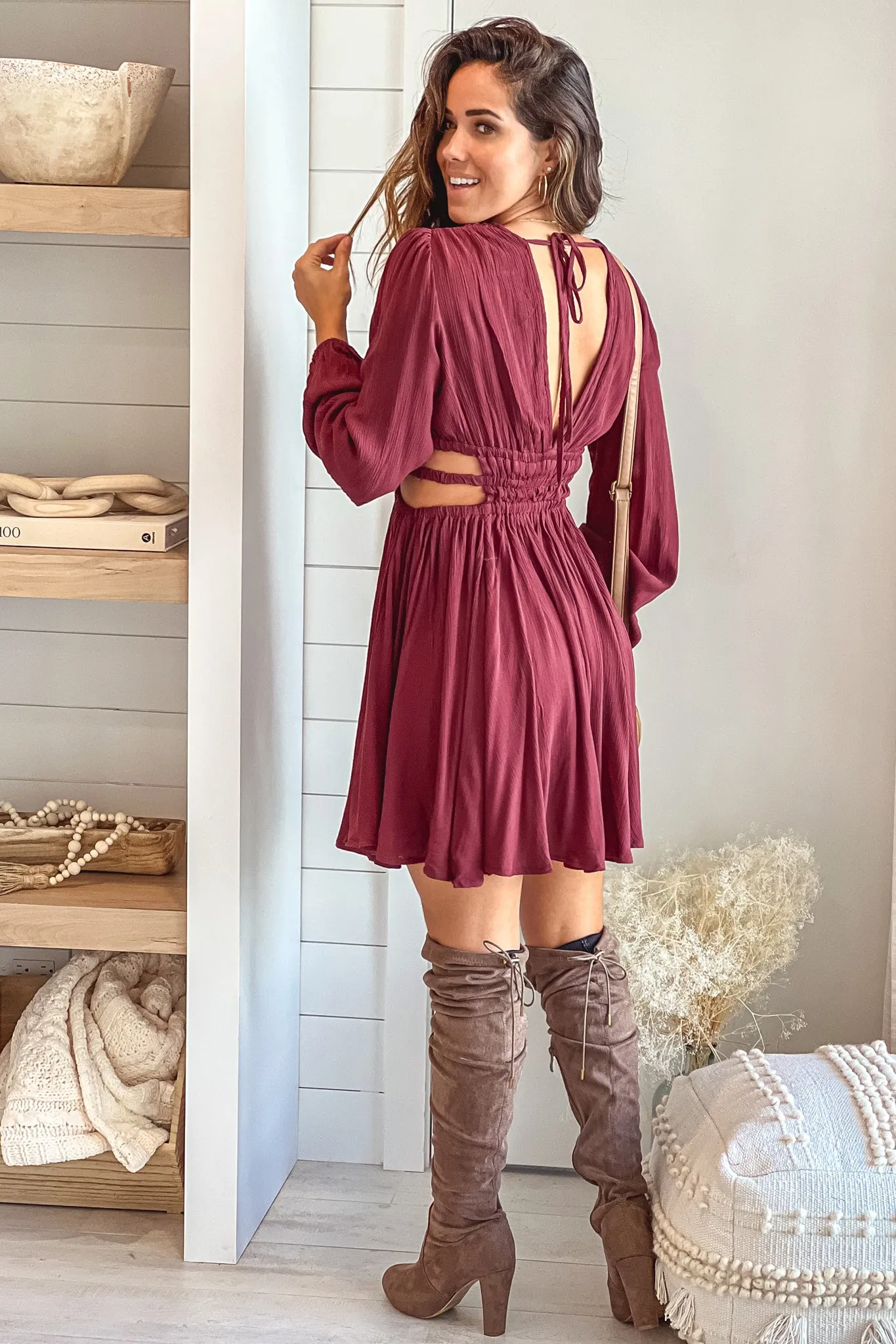 Red Brown Cut Out Short Dress With Long Sleeves