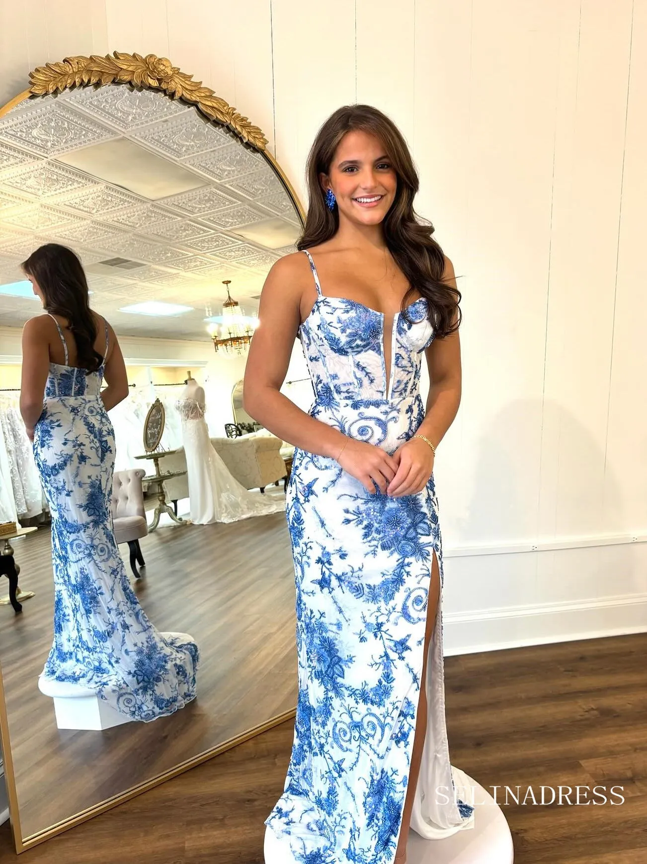 Sheath/Column Spaghetti Straps Blue Embroidery Flower Lace Long Prom Dress With Slit lps021