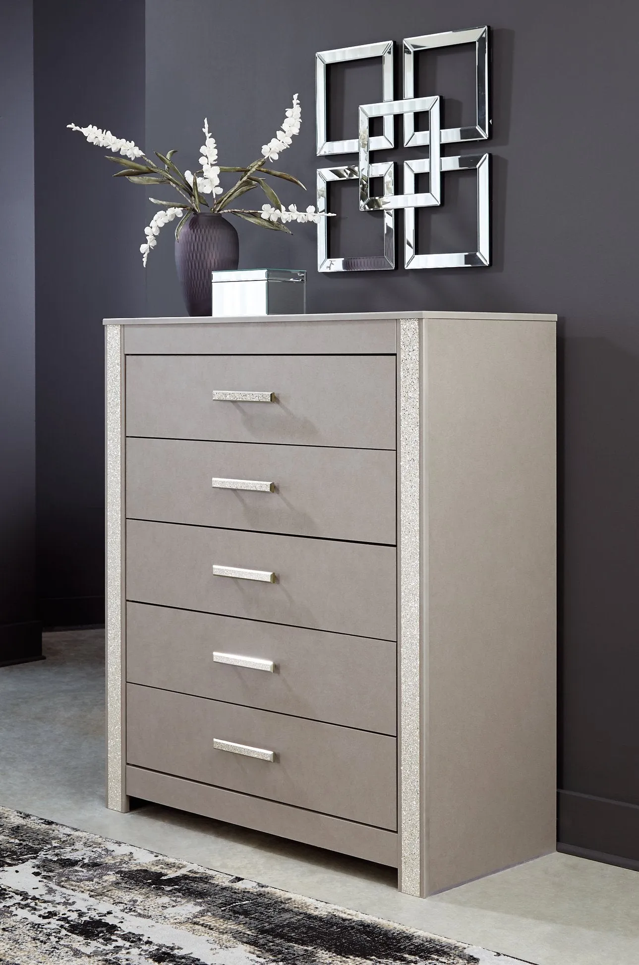 Surancha Chest